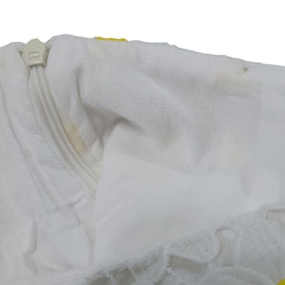 Floral Embroidered Skirt Size 6 W28"in Waist A-Line Skirt Daisies Made In Spain - Picture 7 of 7